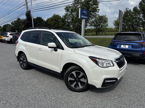 Used 2018 Subaru Forester 2.5i Premium w/ All-Weather Package AWD/4WD image 22