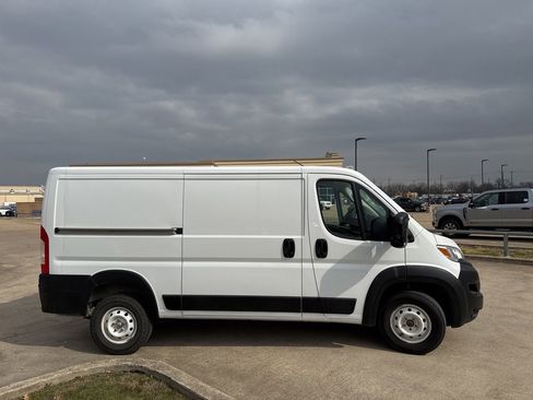 Used 2023 RAM ProMaster 2500 image 16
