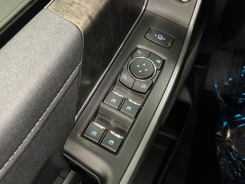Used 2025 Ford F250 Lariat w/ Lariat Ultimate Package AWD/4WD image 21