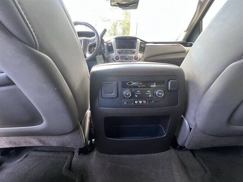 Used 2016 GMC Yukon Denali w/ Open Road Package AWD/4WD image 8