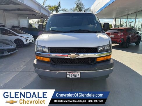 Used 2018 Chevrolet Express 2500 Work Van w/ Driver Convenience Package image 2