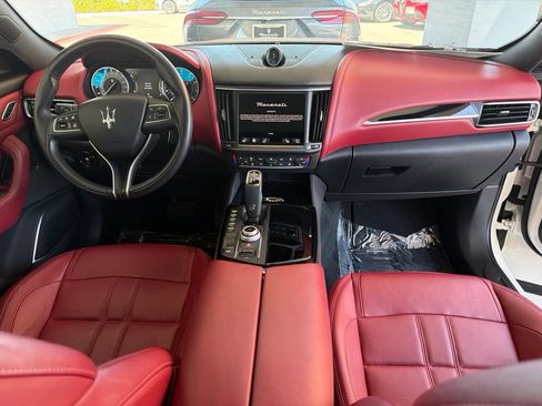 Certified 2023 Maserati Levante GT AWD/4WD image 20