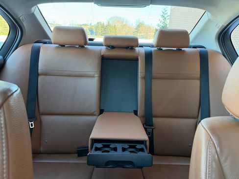 Used 2011 BMW 328i xDrive Sedan image 34