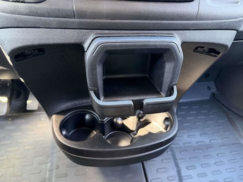 Used 2025 RAM ProMaster 2500 w/ Convenience Group image 22