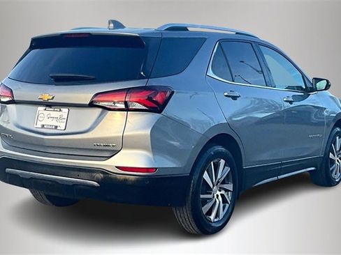 Used 2024 Chevrolet Equinox Premier image 5