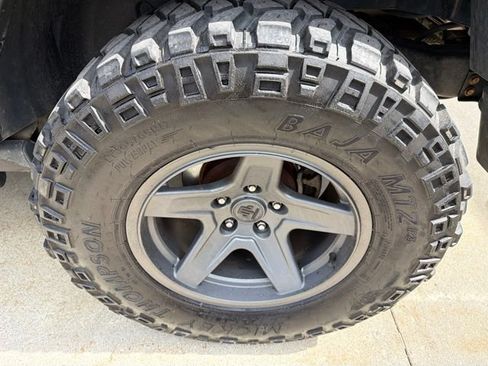 Certified 2016 Jeep Wrangler Unlimited Rubicon w/ Connectivity Group AWD/4WD image 10