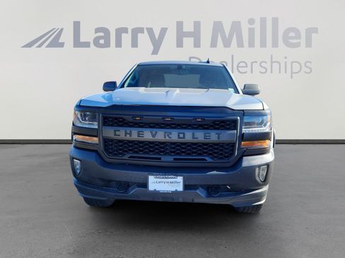 Used 2017 Chevrolet Silverado 1500 Custom w/ Custom Convenience Package image 8