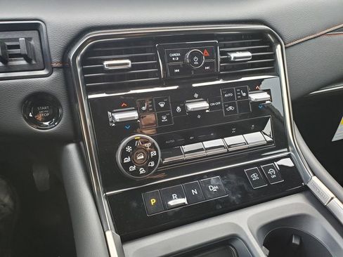 New 2026 Nissan Armada PRO-4X AWD/4WD image 17