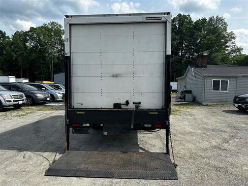 Used 2018 Ford E-350 and Econoline 350 Super Duty image 18