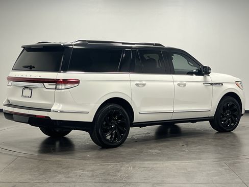 Used 2022 Lincoln Navigator L Reserve image 6