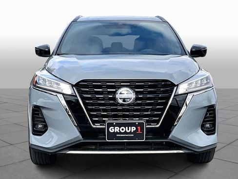 Certified 2023 Nissan Kicks SR image 4