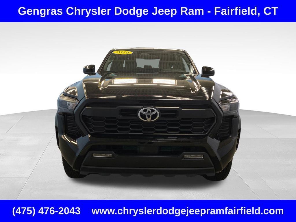 Used 2024 Toyota Tacoma TRD Off-Road AWD/4WD image 2