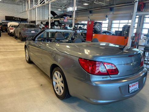 Used 2008 Chrysler Sebring Touring w/ Special Touring Group image 5
