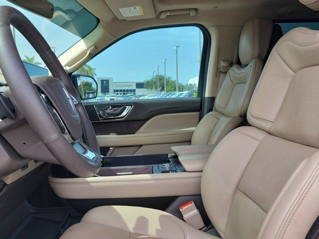 Certified 2024 Lincoln Navigator Reserve AWD/4WD image 26