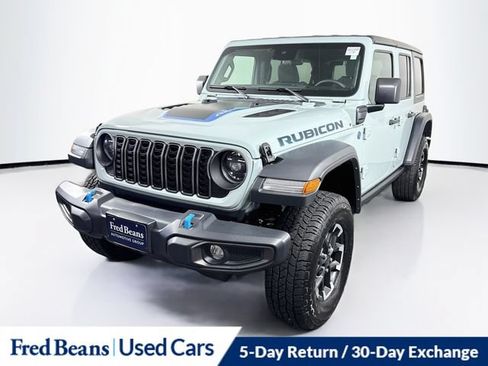 Used 2024 Jeep Wrangler Unlimited Rubicon 4xe AWD/4WD image 3