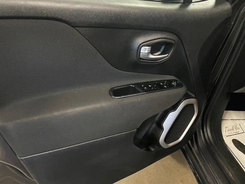Used 2020 Jeep Renegade Sport w/ UConnect 7.0 Group AWD/4WD image 23