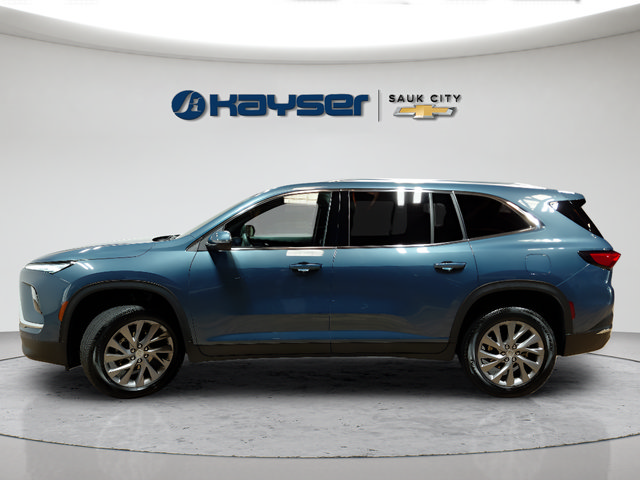 Used 2025 Buick Enclave Preferred FWD image 4