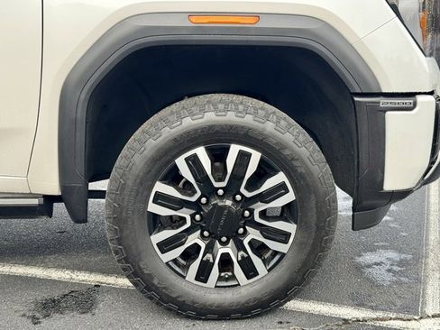 Used 2024 GMC Sierra 2500 Denali Ultimate w/ Max Trailering Package image 32