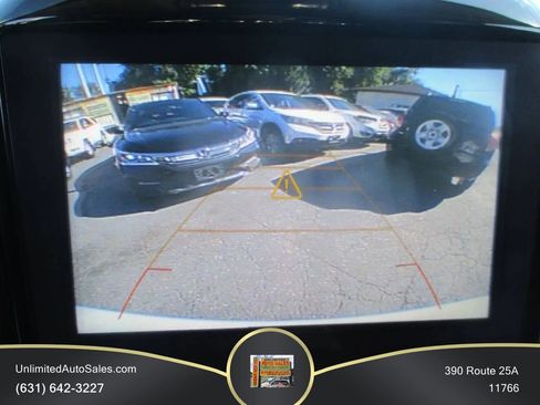 Used 2019 Chevrolet Traverse LT AWD/4WD image 10