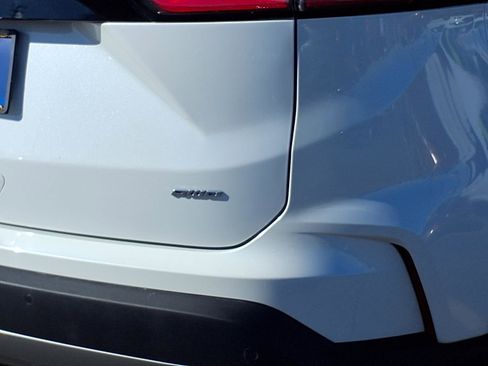 Certified 2023 Ford Edge Titanium image 26