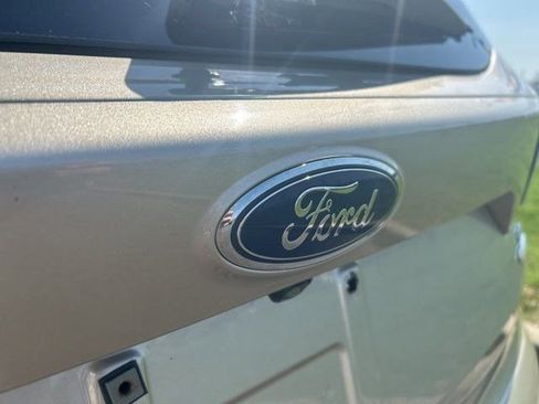 Used 2017 Ford Escape SE w/ Equipment Group 201A image 47