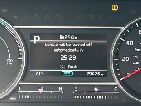 Certified 2022 Kia Sorento SX w/ Panoramic Sunroof Package image 28