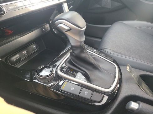 Used 2024 Kia Seltos EX image 26