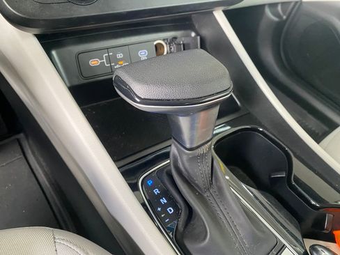 Certified 2025 Hyundai Tucson SE image 17