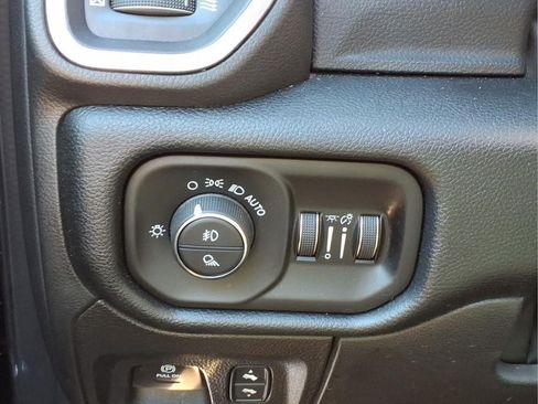 Used 2022 RAM 1500 Laramie w/ Sport Appearance Package AWD/4WD image 21