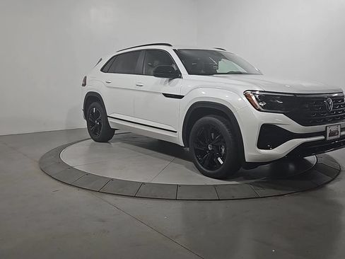 New 2026 Volkswagen Atlas Cross Sport SEL R-Line AWD/4WD image 7
