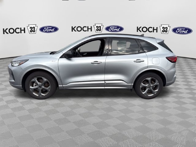 Used 2024 Ford Escape ST-Line w/ Tech Pack #1 AWD/4WD image 4