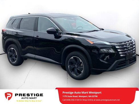 Used 2024 Nissan Rogue SV image 1