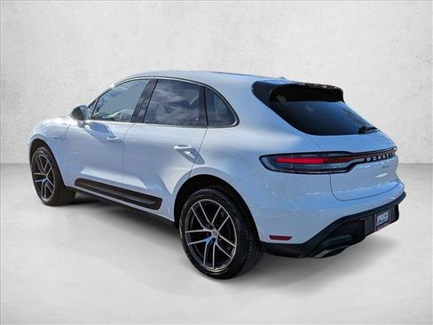 Used 2025 Porsche Macan image 8