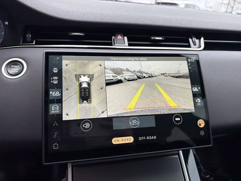 Used 2024 Land Rover Range Rover Evoque Dynamic SE image 28