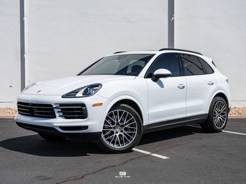 Used 2023 Porsche Cayenne Platinum Edition AWD/4WD image 1