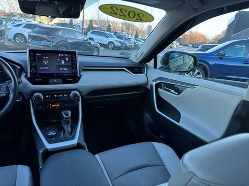 Used 2022 Toyota RAV4 Limited image 35