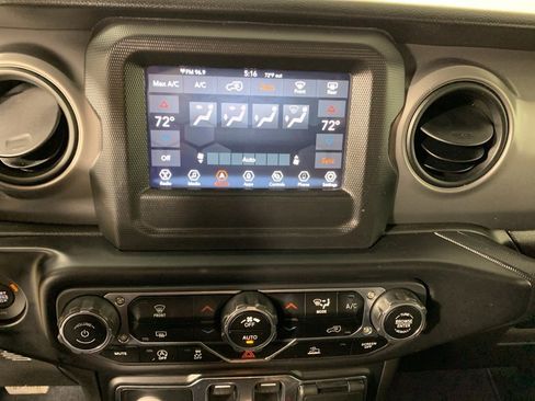 Used 2022 Jeep Wrangler Sport S image 22