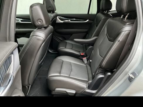 Certified 2023 Cadillac XT6 Premium Luxury AWD/4WD image 11