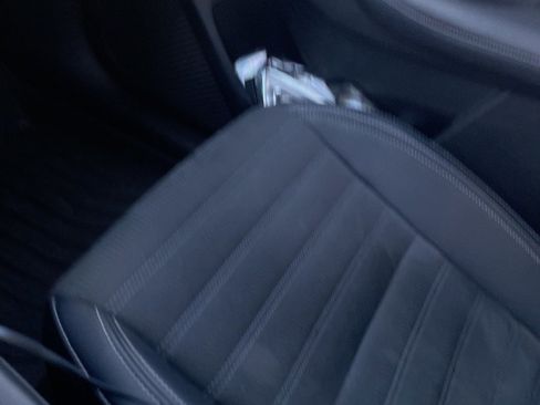 Used 2024 Mitsubishi Outlander SE image 8