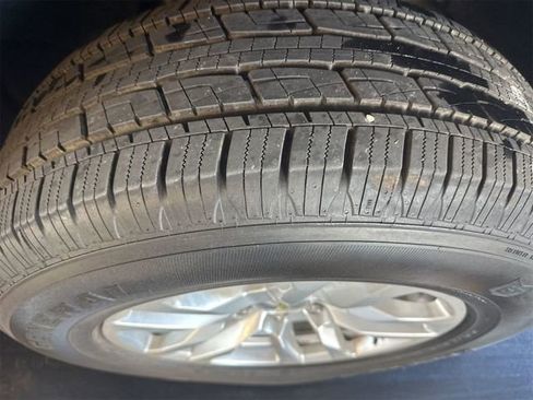 Used 2019 Chevrolet Silverado 1500 LT w/ Texas Edition image 9