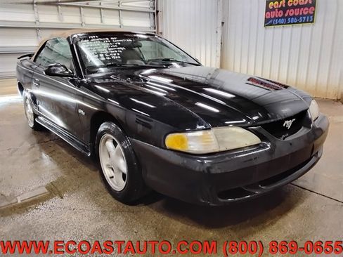 Used 1996 Ford Mustang GT RWD image 1