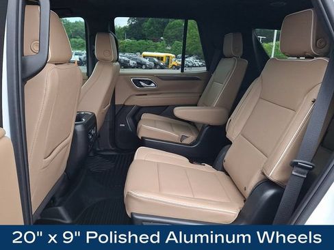 Used 2024 Chevrolet Tahoe Premier AWD/4WD image 17