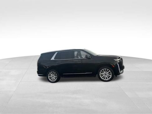 Used 2021 Cadillac Escalade Luxury AWD/4WD image 6