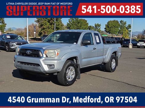 Used 2012 Toyota Tacoma 4x4 Access Cab V6 w/ TRD Off-Road Pkg image 1