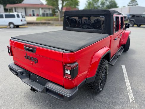 Used 2024 Jeep Gladiator Sport AWD/4WD image 20