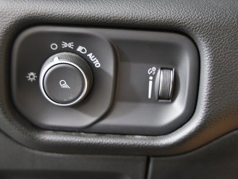 Certified 2023 RAM 1500 Laramie image 27