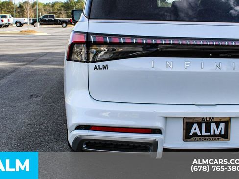 Used 2025 INFINITI QX80 Luxe image 12