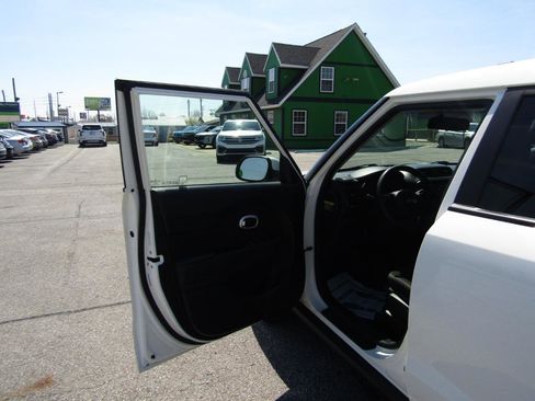 Used 2019 Kia Soul image 10