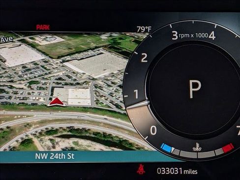 Used 2023 Land Rover Range Rover Autobiography image 8