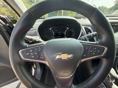 Certified 2024 Chevrolet Equinox LT FWD image 11